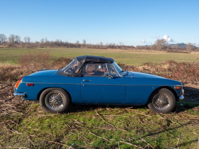 1974 MG MGB - photo 2