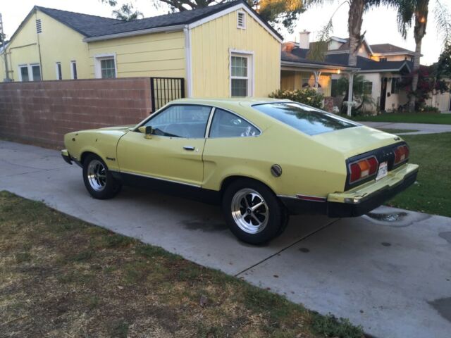 1974 Ford Mustang - photo 2