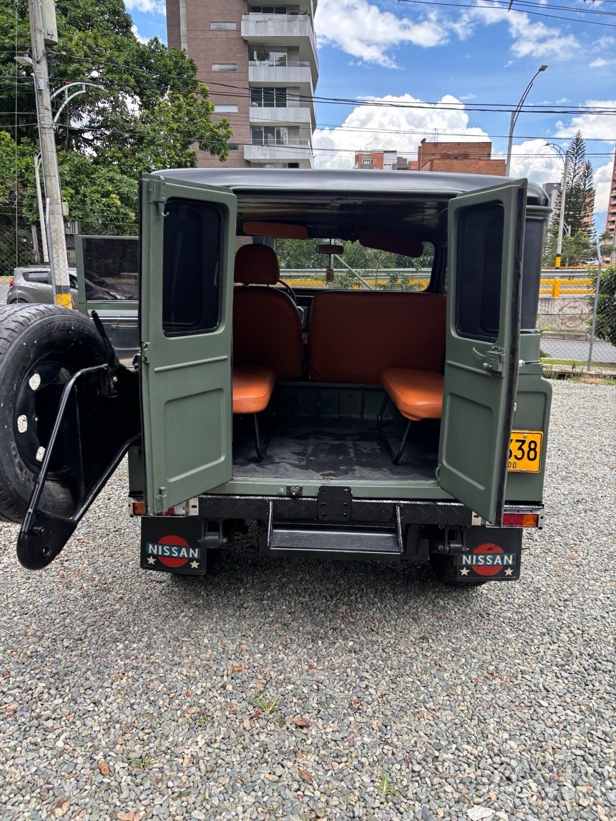 1974 Nissan Patrol leather style - photo 4