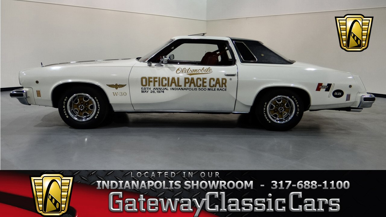 1974 Oldsmobile Cutlass Salon W30 Pace Car 5870 Miles White 2 DR 455 CID V8 1974 Oldsmobile Cutlass Salon W30 Pace Car