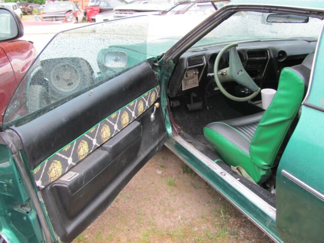 1974 Oldsmobile Cutlass saloon - photo 9