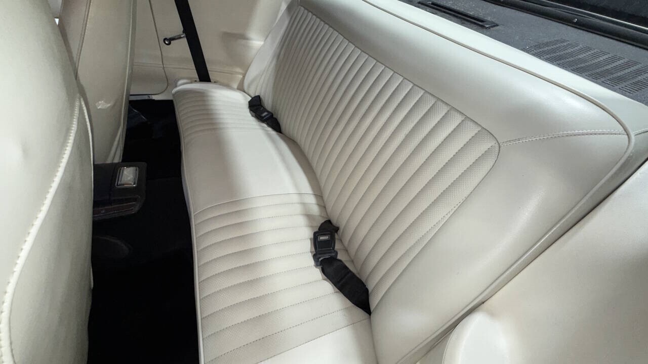 1974 Plymouth Barracuda NICE PAINT 318cid G CODE GOLDEN HAZE POLY! - photo 5
