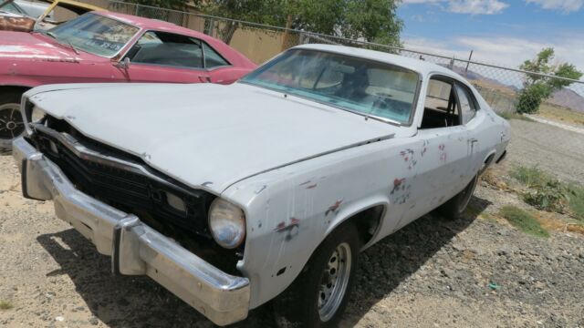 1974 Plymouth Duster PROJECT ROLLER! CLEAN RUST FREE CA CAR! - photo 3