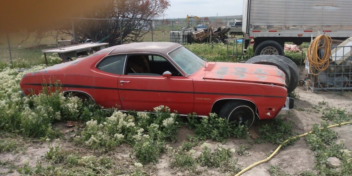 1974 Plymouth Duster gold duster - photo 2