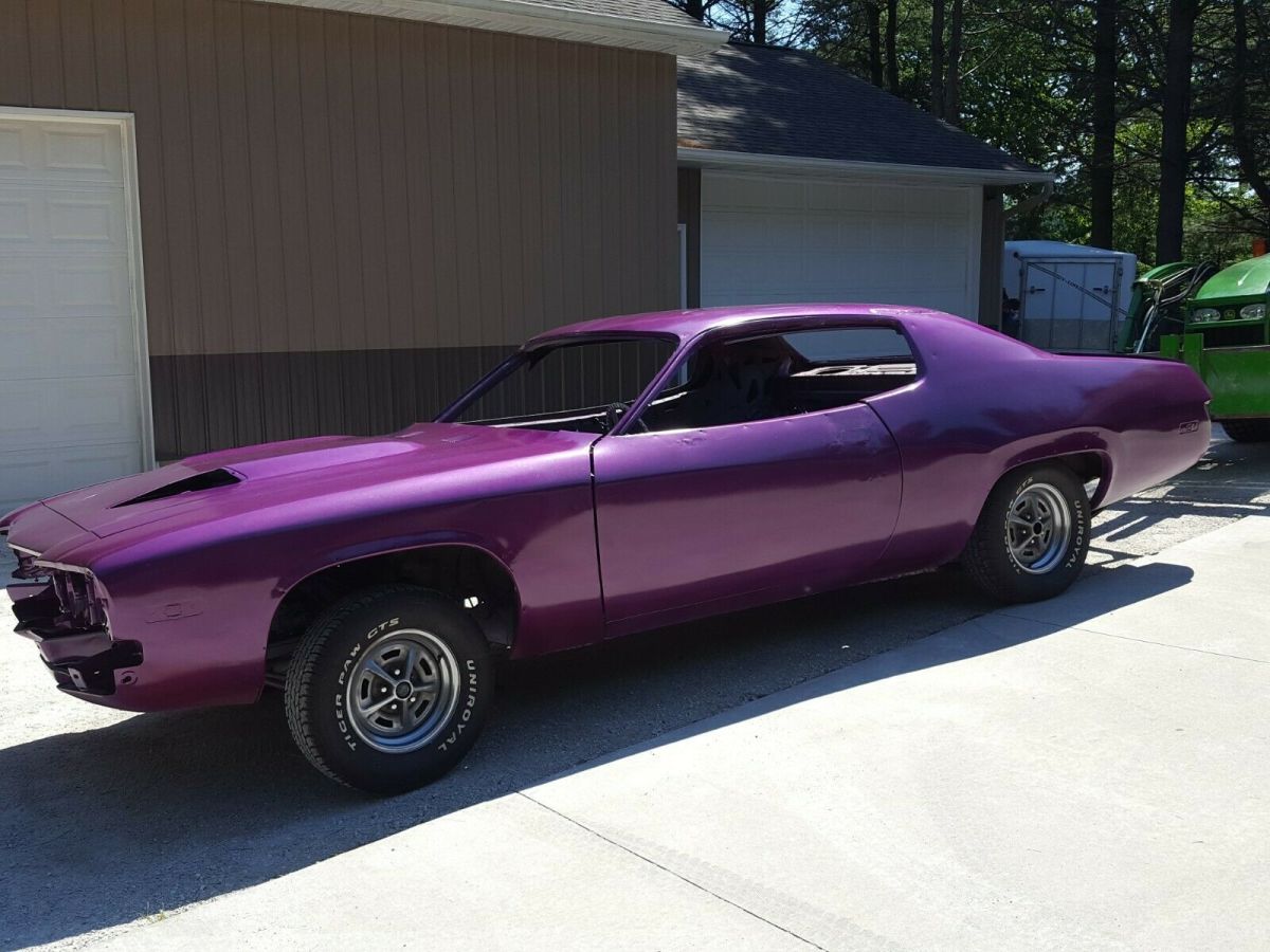1974 Plymouth Satellite Roadrunner Hood / B Body Project Car 1974 Plymouth Satellite Roadrunner Hood / B Body Project Car No Motor