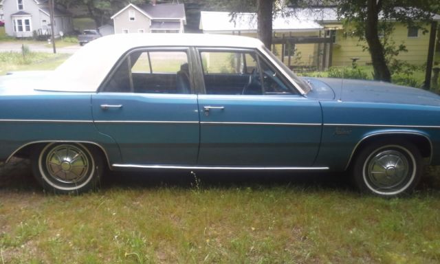 1974 Plymouth Valiant Sedan - photo 4