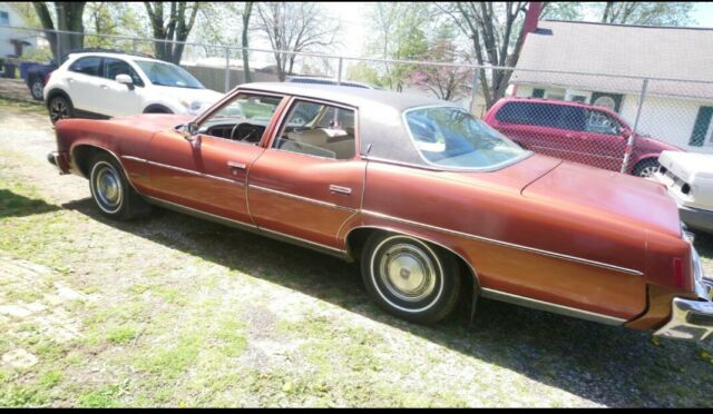 1974 Pontiac Bonneville