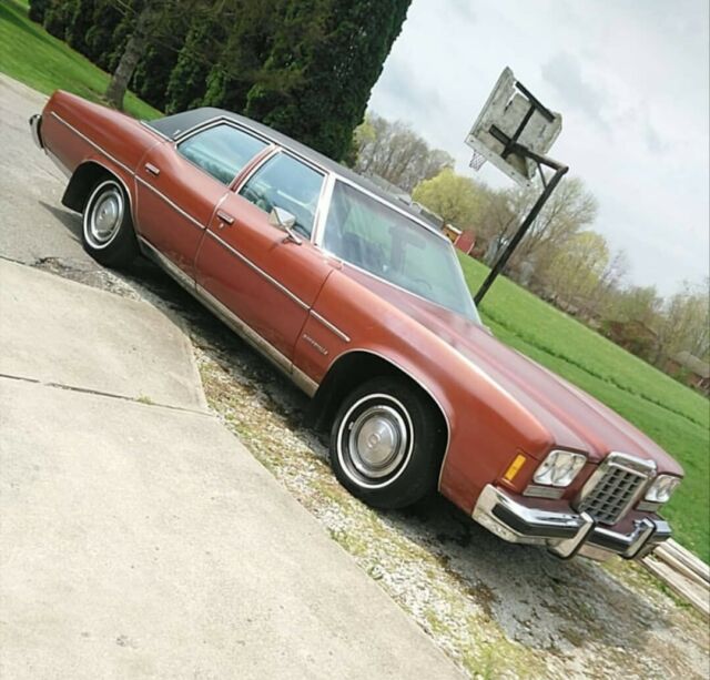 1974 Pontiac Bonneville - photo 2