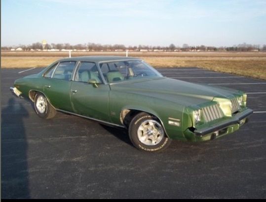 1974 Pontiac Grand Am Muncie 4 Speed 4 door 1974 Pontiac Grand Am Collonade