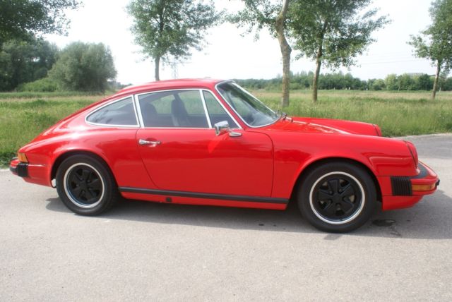 1974 Porsche 911 coupe - 100% restore to showroom condition- matching numbers 1974 Porsche 911 coupe