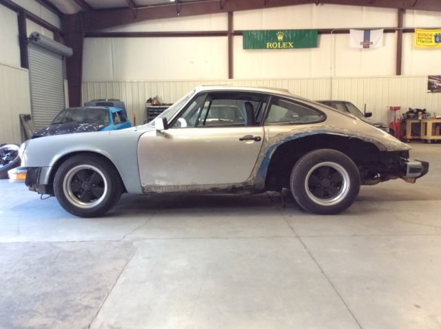 1974 Porsche 911 Euro Carrera Sunroof Coupe MFI. 911/83 RS Blue Metallic 1974 Porsche 911 Carrera Coupe 2-Door