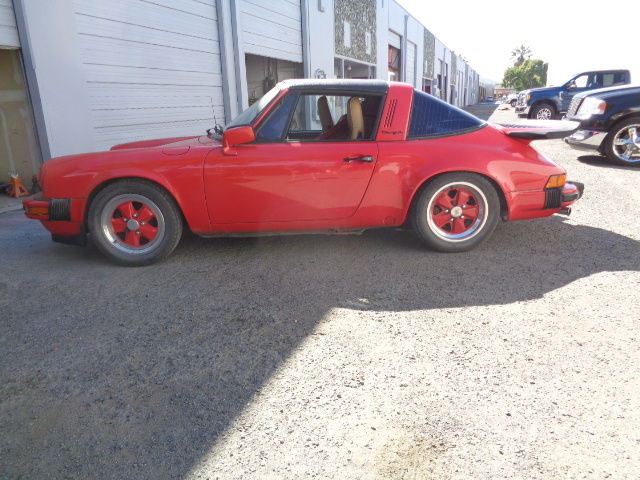 1974 Porsche 911 Targa Irish Green Fuchs Original 2.7 CIS 915 5Spd 1974 Porsche 911