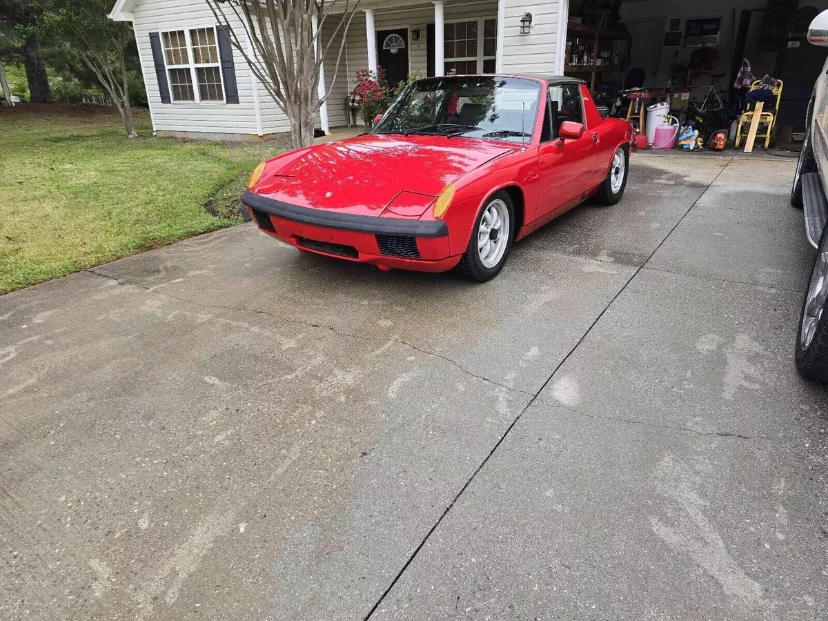 1974 Porsche 914 Red targa top 1974 Porsche 914 targa top