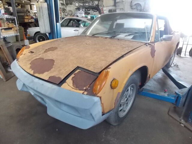 1974 Porsche 914 restoration project, alloy wheels 1974 Porsche 914 Black Vinyl