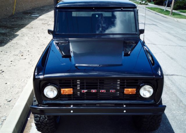 1974 Ranger “Fuel Injected” frame off restored 1 of a kind build “A/C” 1974 Ford Bronco Ranger