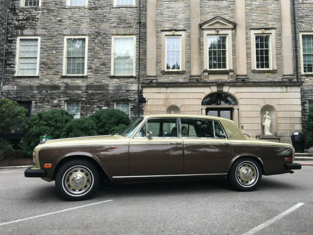 1974 ROLLS ROYCE SILVER SHADOW LWB RESTORED ONLY 88,000 MILES SELLING NO RESERVE 1974 Rolls-Royce Silver Shadow NO RESERVE