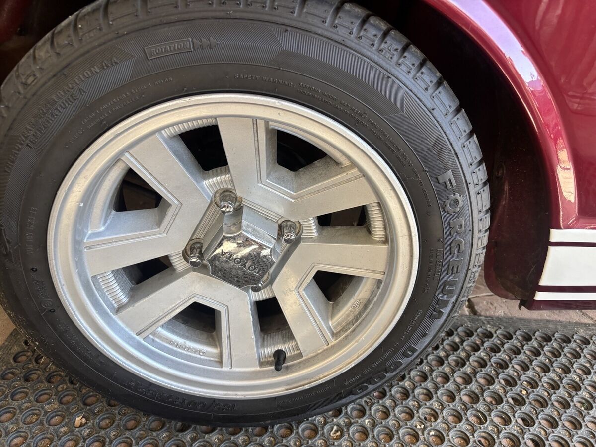 1974 Toyota Corolla - photo 12