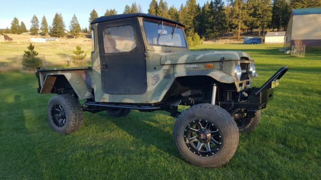 1974 Toyota FJ Land Cruiser Pickup - photo 2