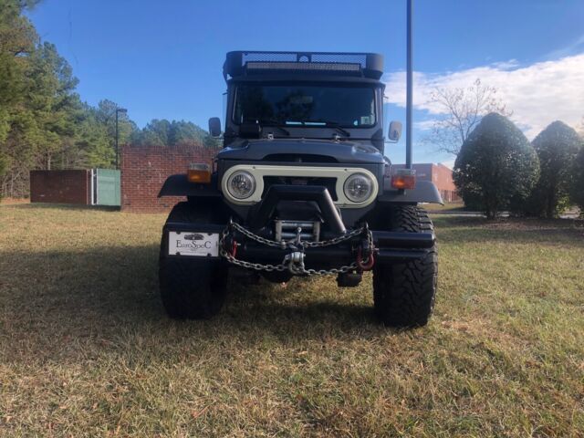 1974 Toyota Land Cruiser 40 convertible - photo 3