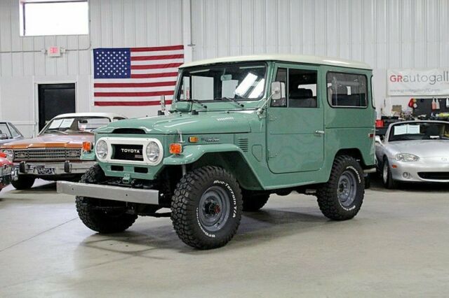 1974 Toyota Land Cruiser FJ-40 67582 Miles Green SUV 3B Diesel 3.4L 5-Speed Manu 1974 Toyota Land Cruiser FJ-40