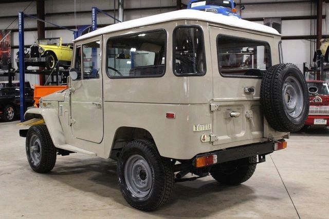 1974 Toyota Land Cruiser FJ-40 - photo 3
