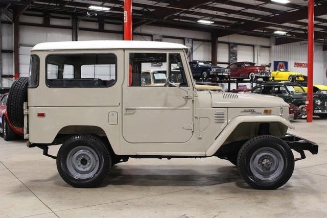 1974 Toyota Land Cruiser FJ-40 - photo 6