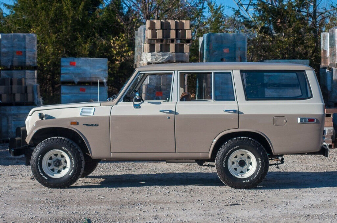 1974 Toyota Land Cruiser 4x4 SUV - photo 11