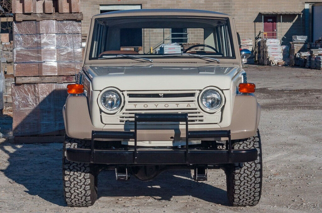 1974 Toyota Land Cruiser 4x4 SUV - photo 2