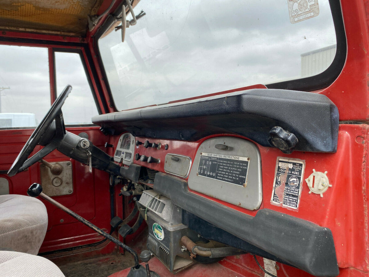 1974 Toyota Land Cruiser FJ40, 3.9L - 6 Cyl, 4 Speed - photo 9