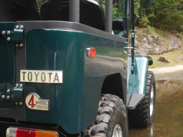 1974 Toyota Land Cruiser FJ40 - photo 8