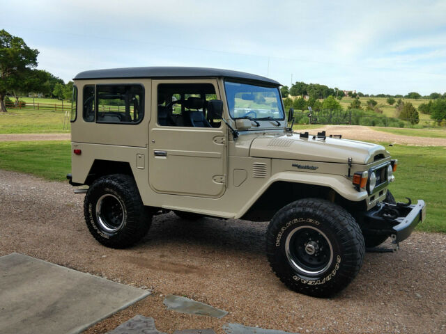 1974 Toyota Land Cruiser FJ40 - photo 2