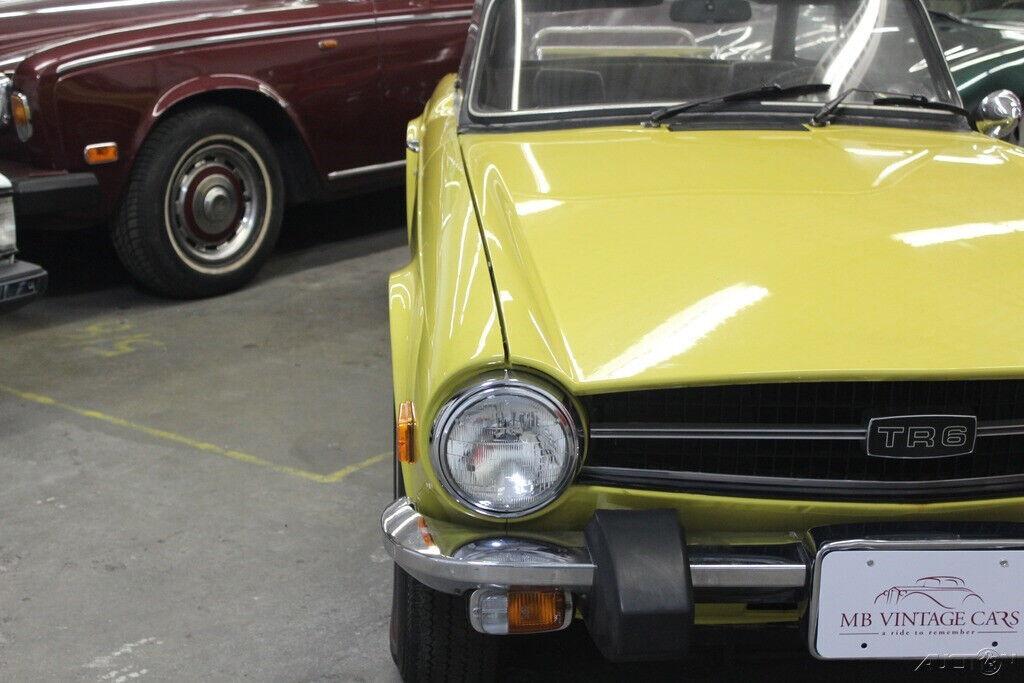 1974 Triumph TR-6 Convertible - photo 8