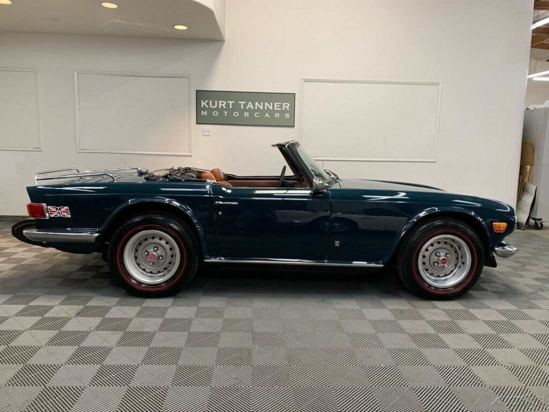 1974 Triumph TR-6 1974 TRIUMPH TR-6. MALLARD BLUE WITH NEW TAN TRIM. - photo 3