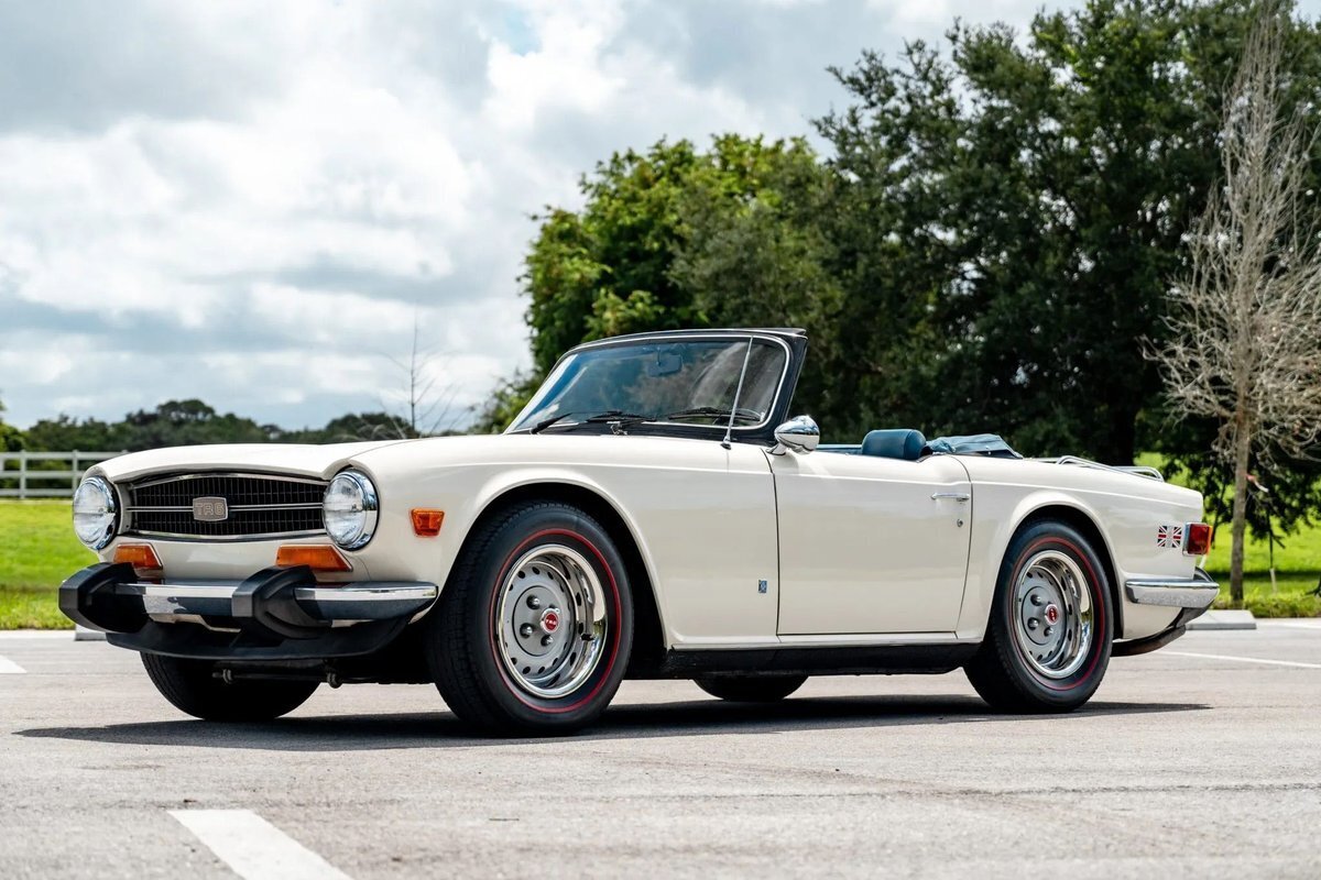 1974 Triumph TR-6 - photo 2