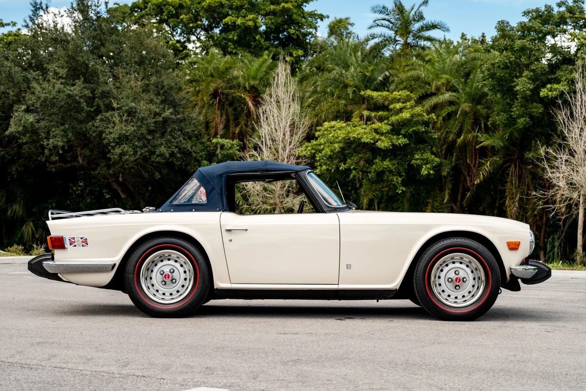 1974 Triumph TR-6 - photo 9