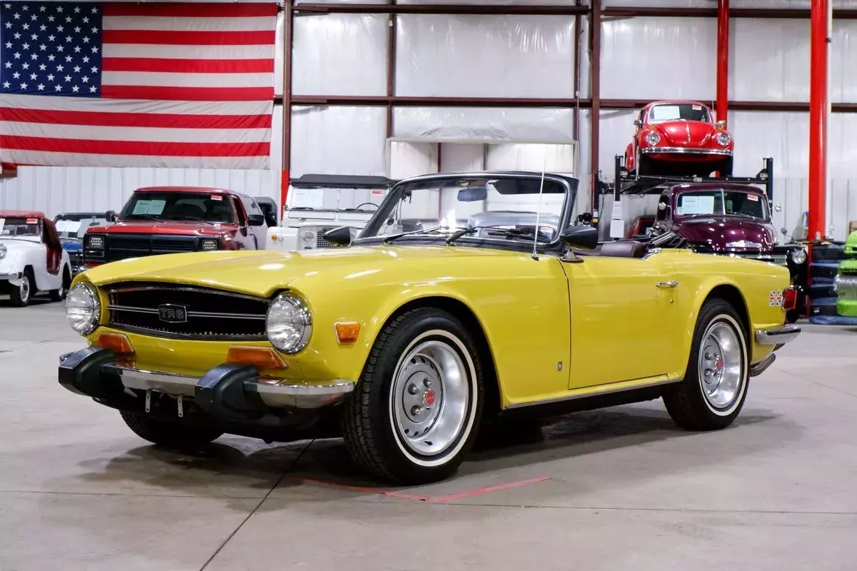 1974 Triumph TR6 74714 Miles Mimosa Yellow Convertible 2.5L 6-Cylinder 4-Speed 1974 Triumph TR-6