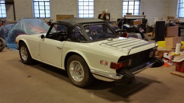 1974 Triumph TR-6 Roadster - photo 2