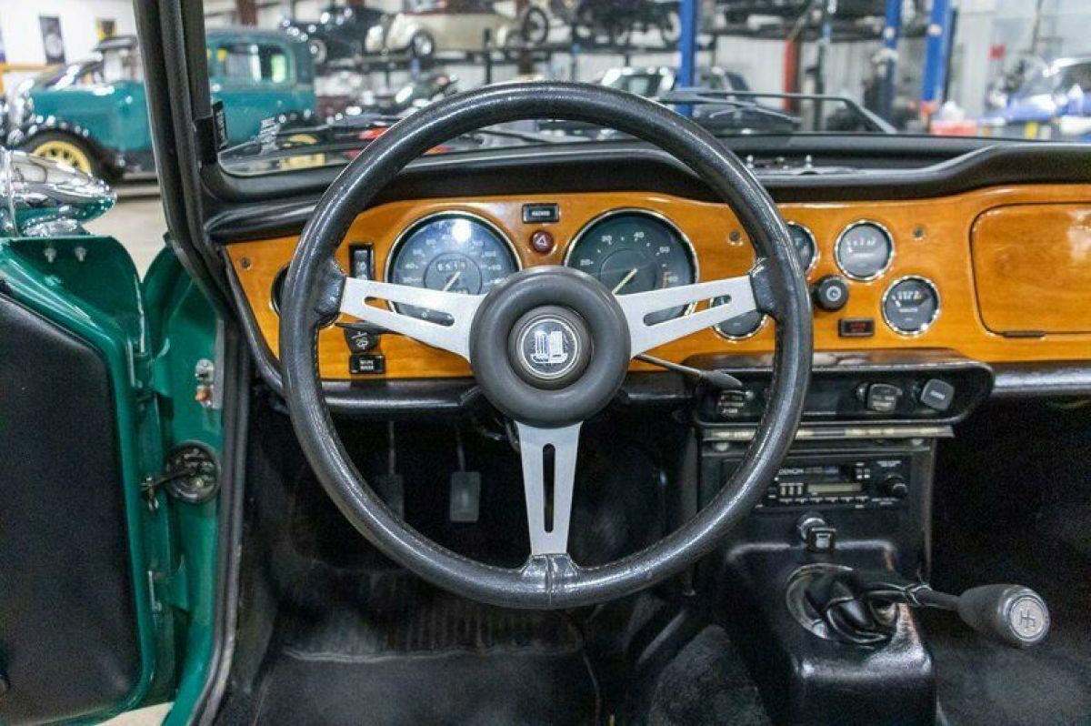 1974 Triumph TR-6 - photo 12