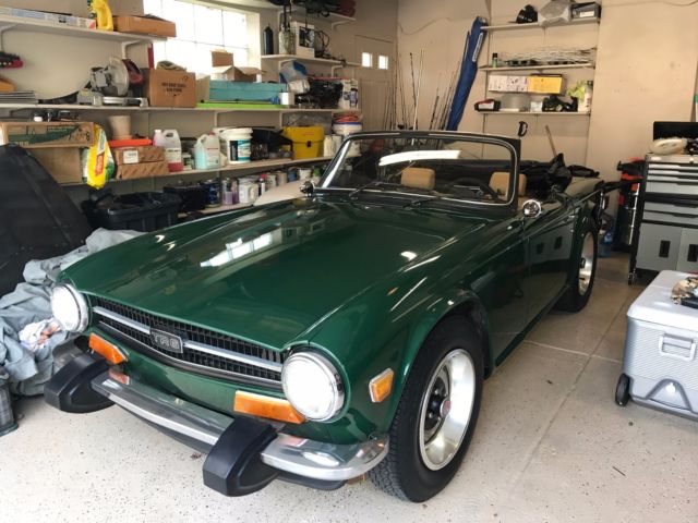 1974 Triumph Tr6- British Racing Green 1974 Triumph TR-6