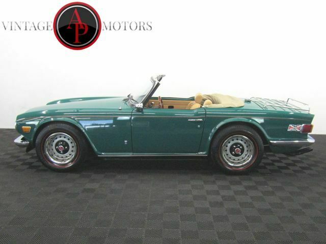 1974 Triumph TR6 BRITISH RACING GREEN POWER FRONT DISC BRAKES 1974 Triumph TR-6 BRITISH RACING GREEN POWER FRONT DISC BRAKES