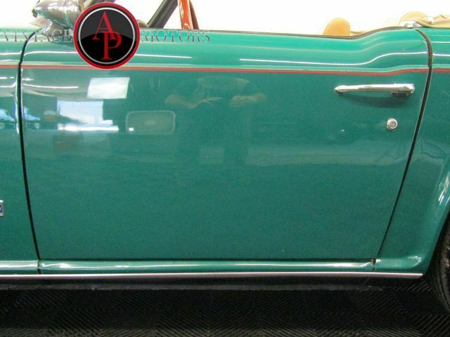 1974 Triumph TR-6 BRITISH RACING GREEN POWER FRONT DISC BRAKES - photo 11