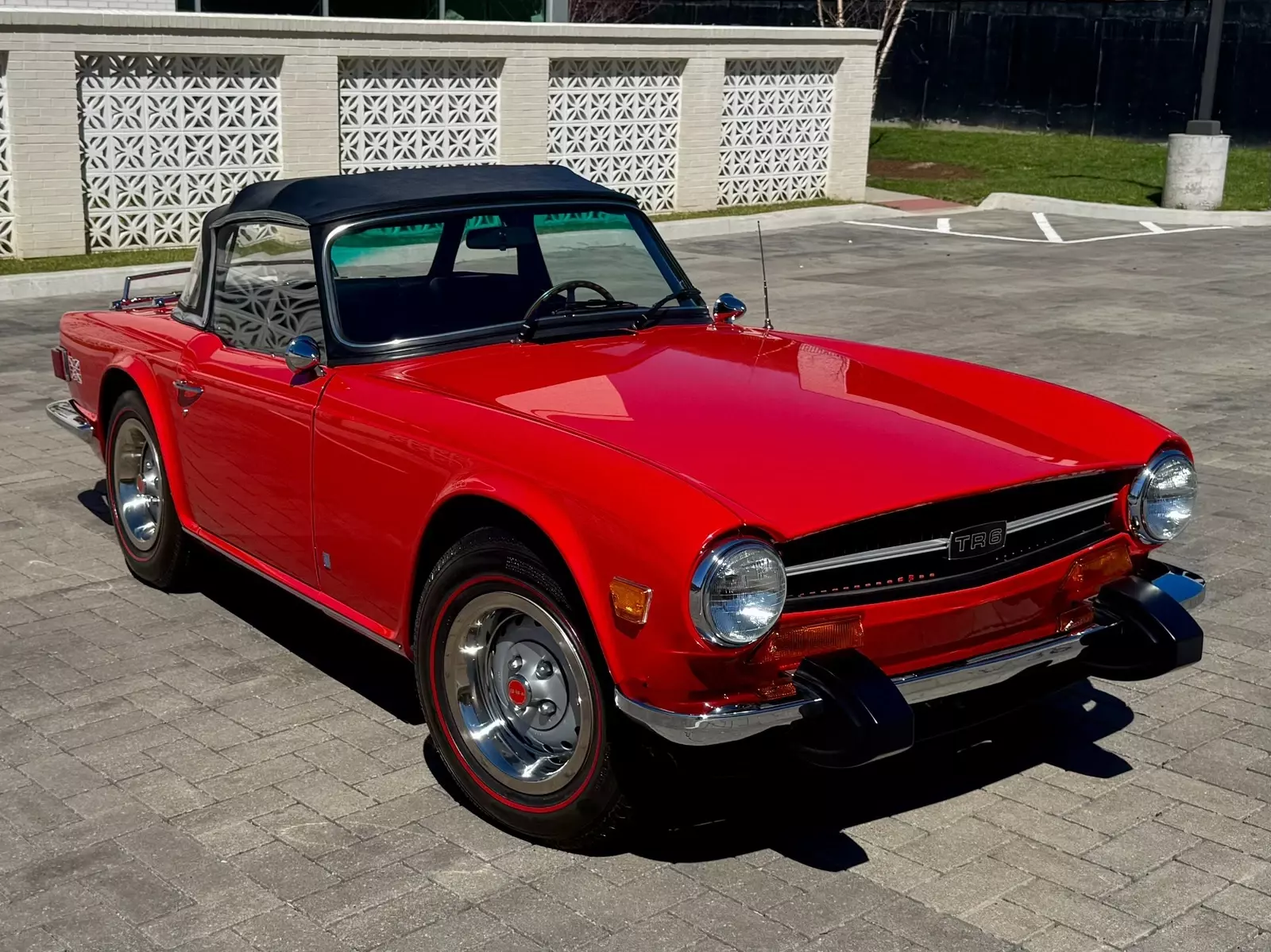 1974 Triumph TR-6 Convertible