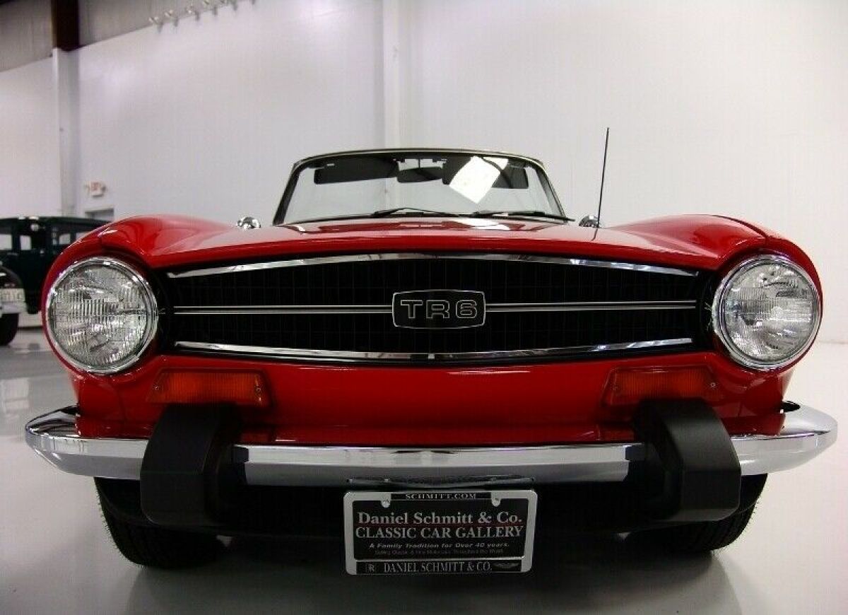 1974 Triumph TR-6 Roadster - photo 2