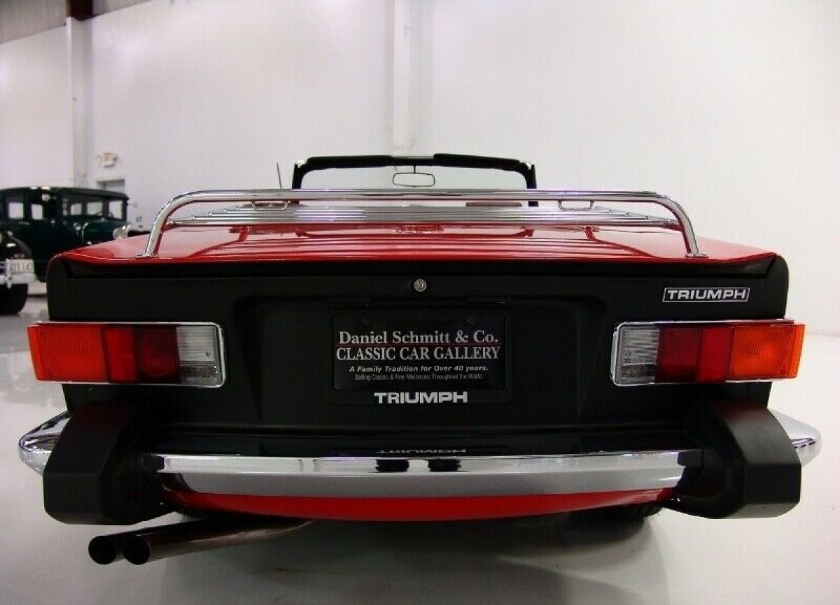 1974 Triumph TR-6 Roadster - photo 4