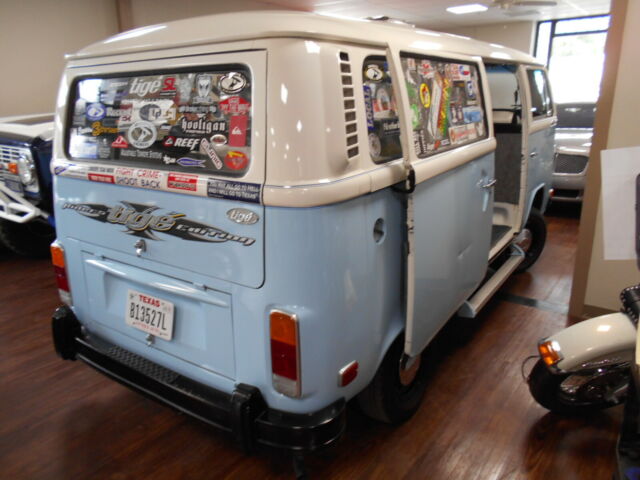 1974 Volkswagen Bus/Vanagon - photo 2