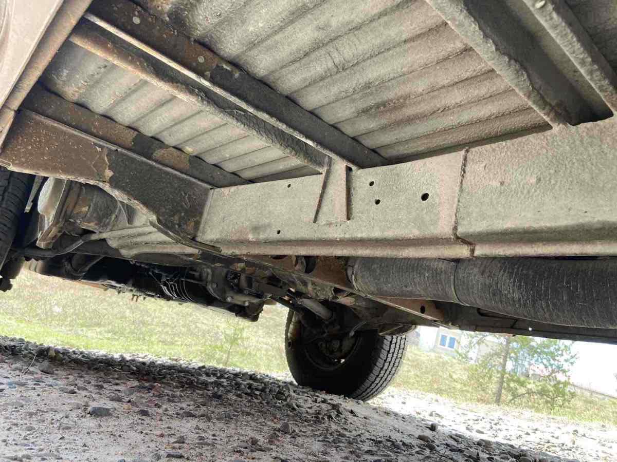 1974 Volkswagen bus sunroof - photo 5