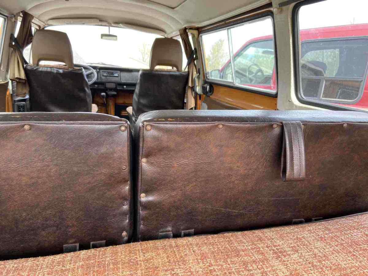 1974 Volkswagen bus sunroof - photo 6