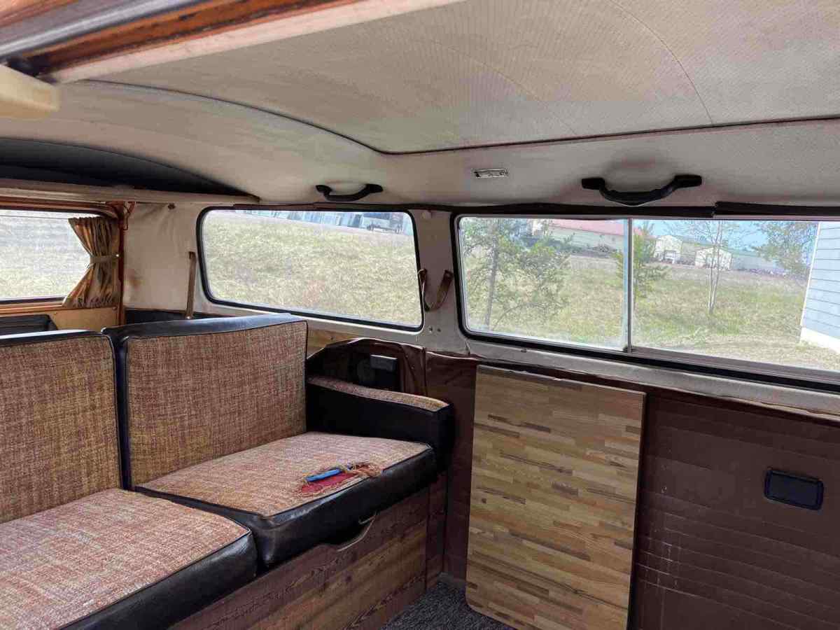 1974 Volkswagen bus sunroof - photo 7