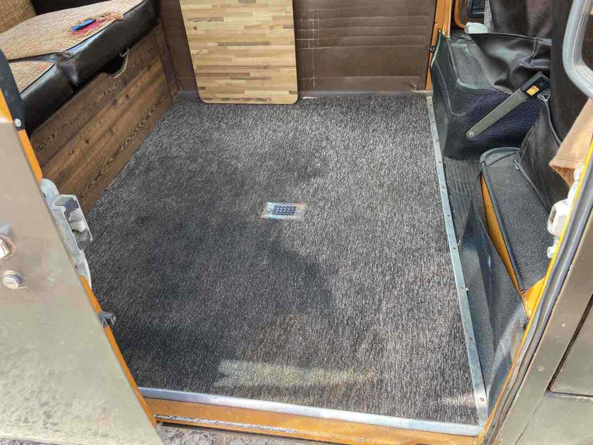 1974 Volkswagen bus sunroof - photo 8
