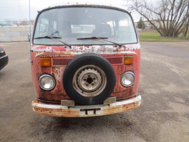 1974 Volkswagen Bus - Unrestored 1974 Volkswagen Bus/Vanagon